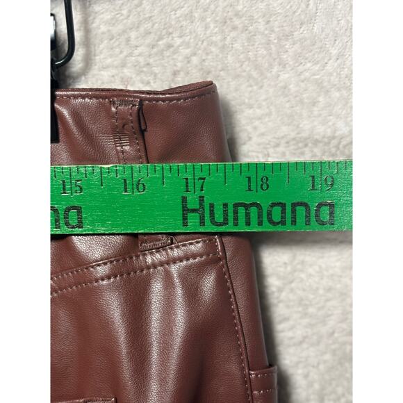 Abercrombie and Fitch Curve Love 90's Straight Ultra High Rise Faux Leather W33 - Picture 6 of 7